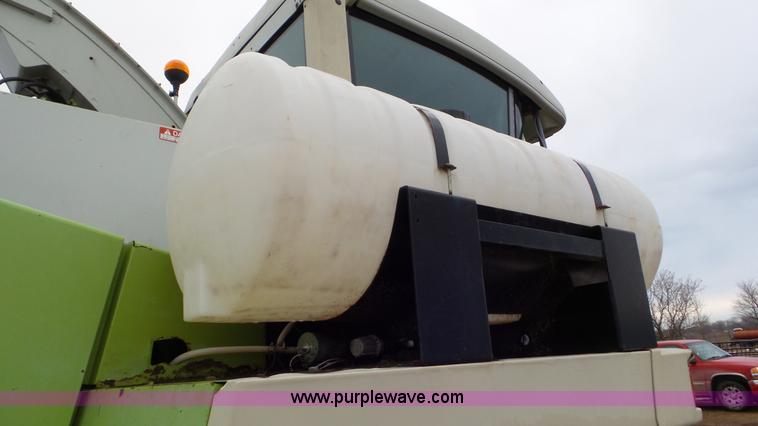 image for item J8409 2000 Claas Jaguar 860 forage harvester