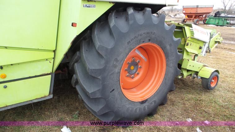 image for item J8409 2000 Claas Jaguar 860 forage harvester