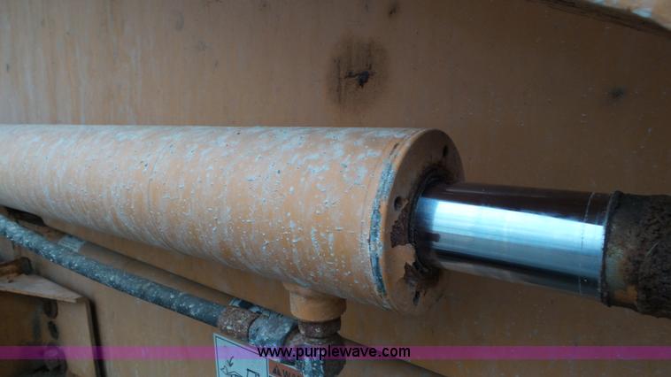 image for item J8428 2008 Case 570 MXT landscape tractor