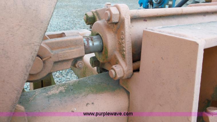 image for item J8433 Clark anhydrous ammonia applicator