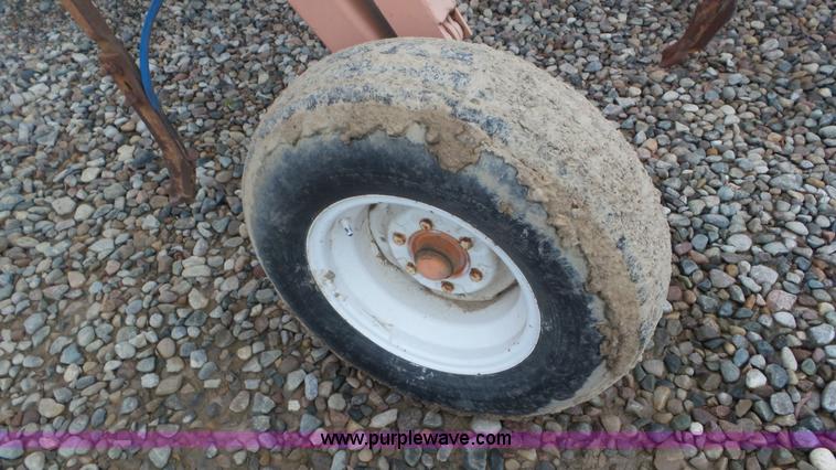 image for item J8433 Clark anhydrous ammonia applicator