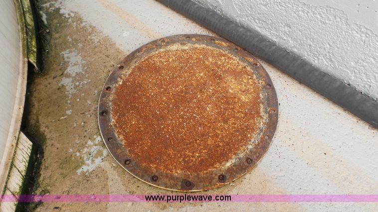 image for item J8437 Tank