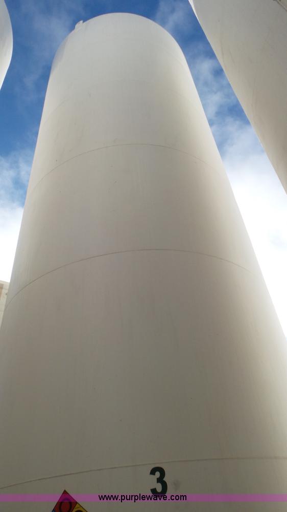 image for item J8437 Tank