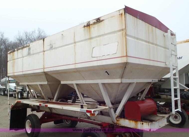 image for item J8440 Chandler tender bed