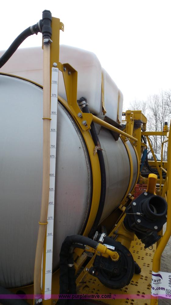 image for item J8443 Ag-Chem 1100 liquid spray system