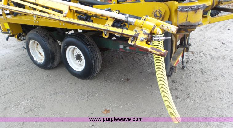 image for item J8443 Ag-Chem 1100 liquid spray system