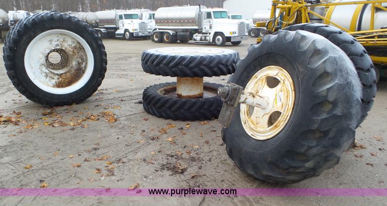 image for item J8444 Ag-Chem TerraGator row straddle kit