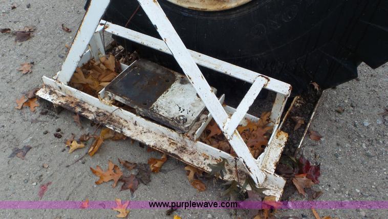 image for item J8444 Ag-Chem TerraGator row straddle kit