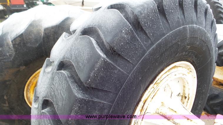 image for item J8444 Ag-Chem TerraGator row straddle kit