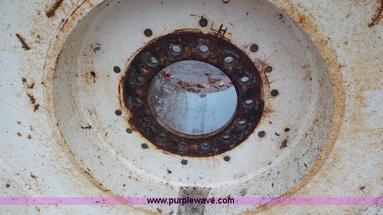 image for item J8444 Ag-Chem TerraGator row straddle kit