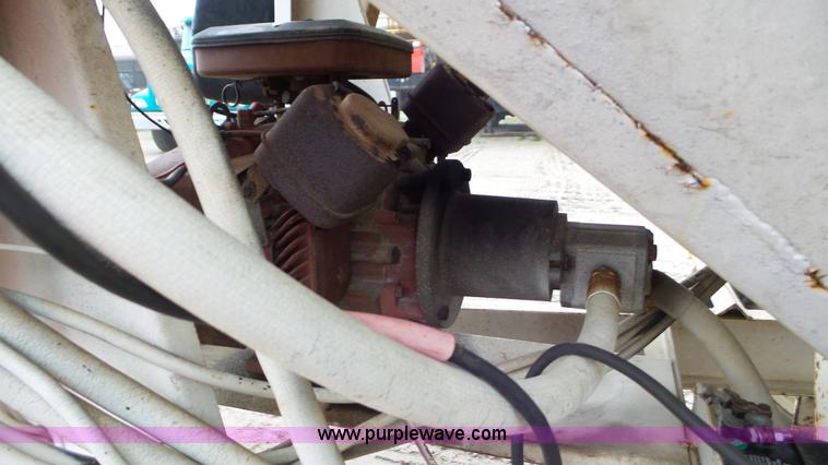 image for item J8445 Parker 1500 weigh wagon