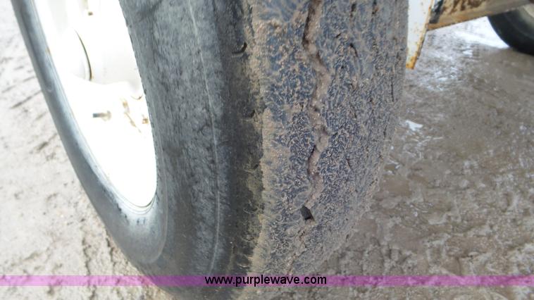 image for item J8445 Parker 1500 weigh wagon