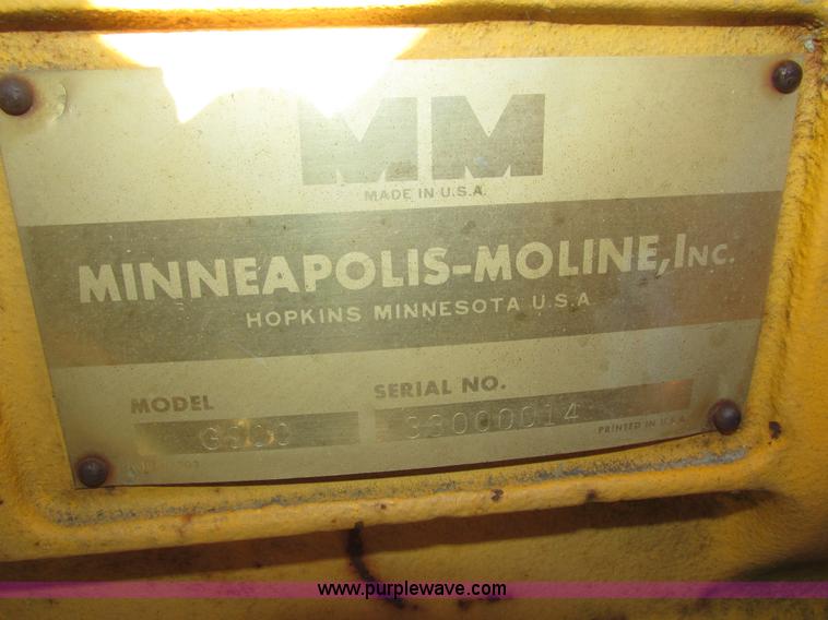 image for item J8750 1967 Minneapolis Moline G900 tractor