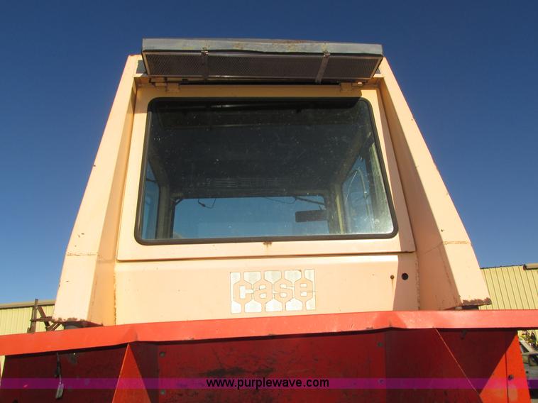 image for item J8751 1972 Case 2470 Traction King 4WD tractor