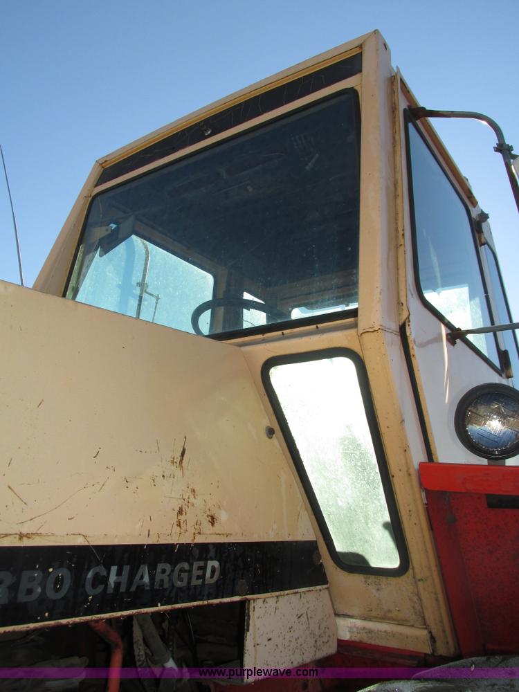 image for item J8751 1972 Case 2470 Traction King 4WD tractor