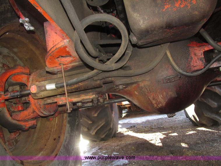 image for item J8751 1972 Case 2470 Traction King 4WD tractor