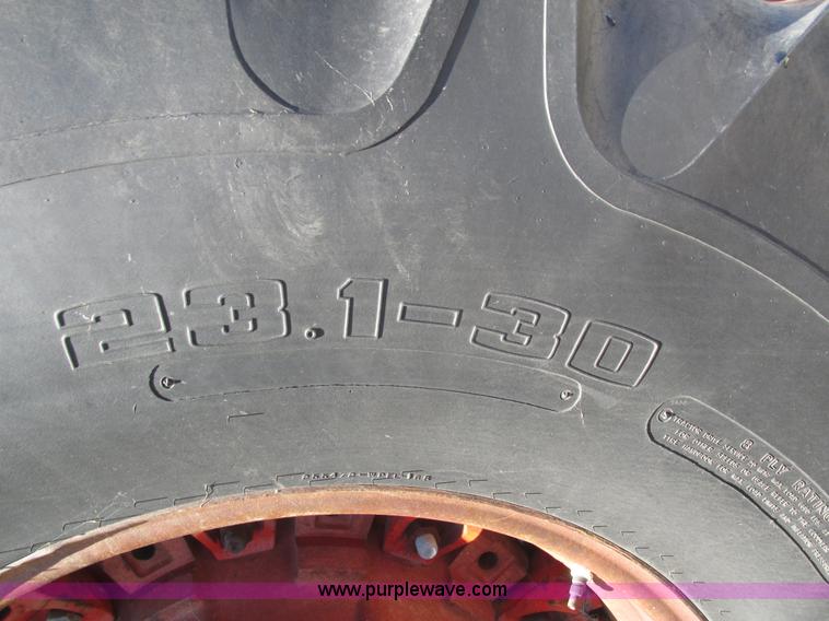 image for item J8751 1972 Case 2470 Traction King 4WD tractor