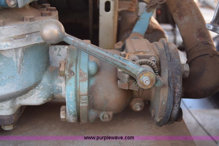 image for item K4985 1991 Mack CH613 fuel truck