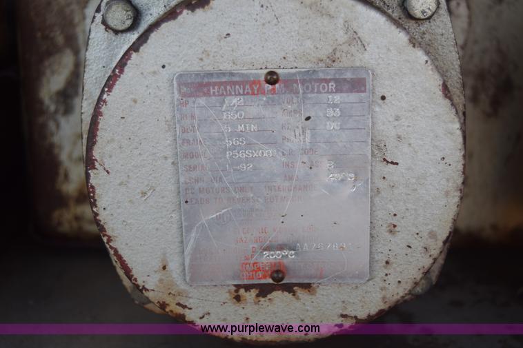 image for item K4985 1991 Mack CH613 fuel truck