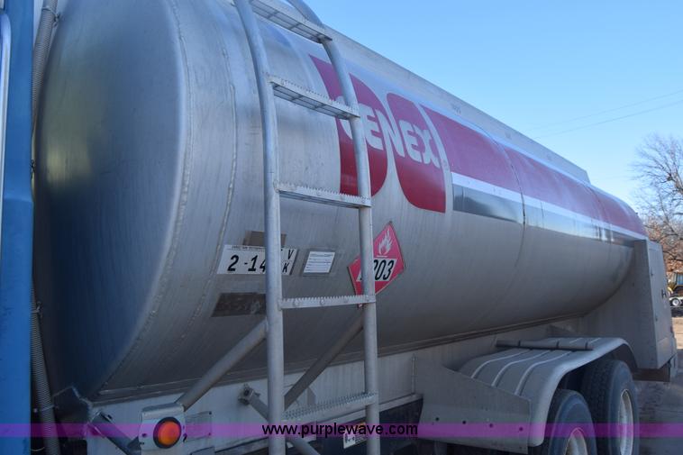 image for item K4985 1991 Mack CH613 fuel truck