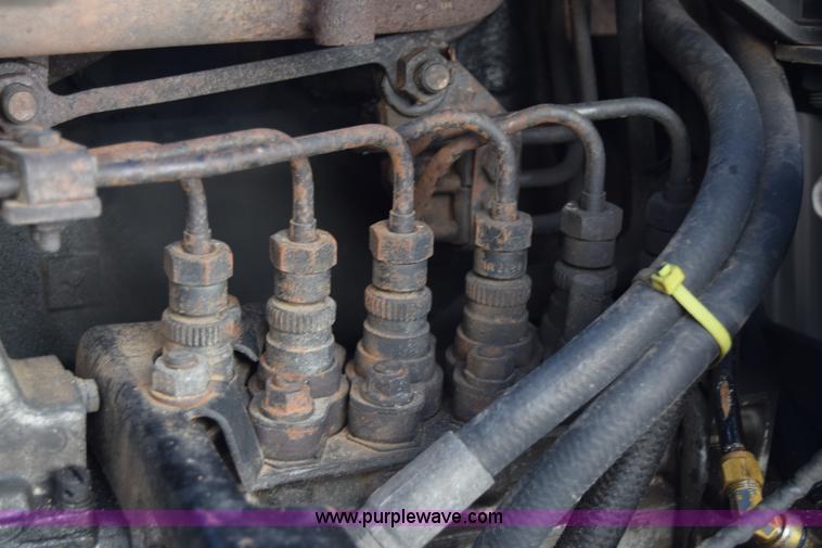 image for item K4985 1991 Mack CH613 fuel truck