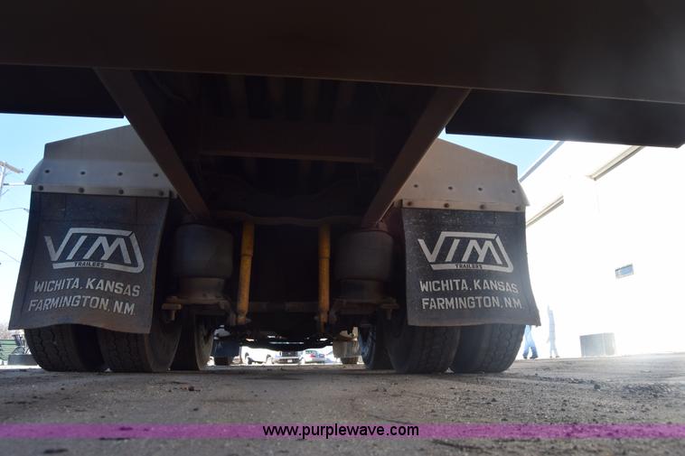 image for item K4985 1991 Mack CH613 fuel truck