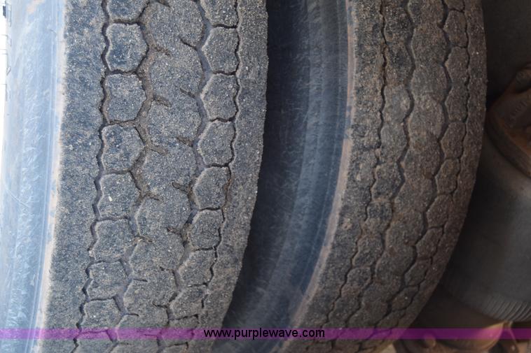 image for item K4985 1991 Mack CH613 fuel truck