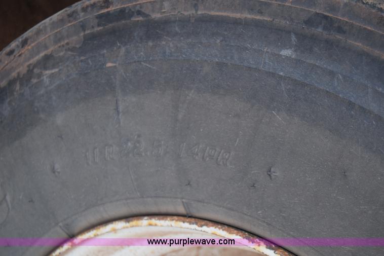 image for item K4985 1991 Mack CH613 fuel truck