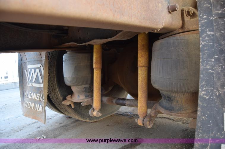 image for item K4985 1991 Mack CH613 fuel truck