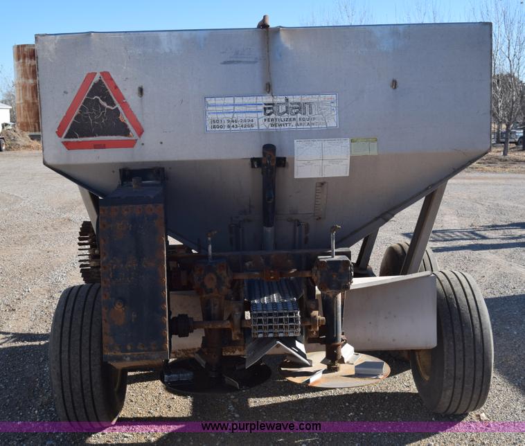 Adams fertilizer spreader buggy in Cheney, KS Item K4990 sold