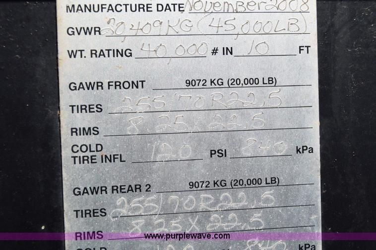 image for item K4993 2009 Neville sprayer trailer