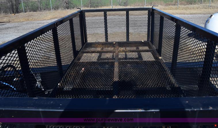 image for item K4993 2009 Neville sprayer trailer