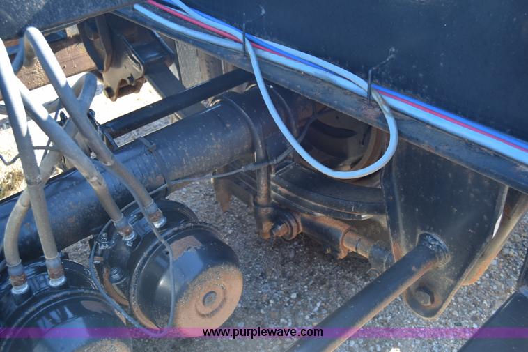 image for item K4993 2009 Neville sprayer trailer