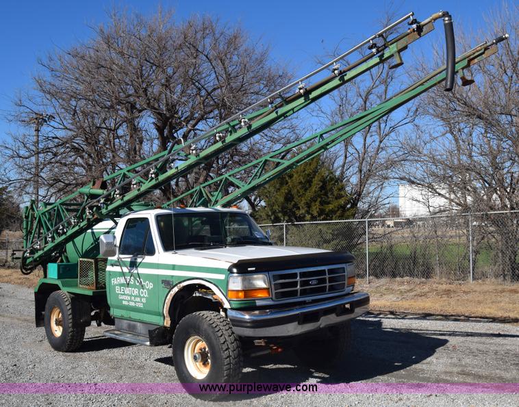 image for item K4995 1996 Ford F350 Loral applicator truck