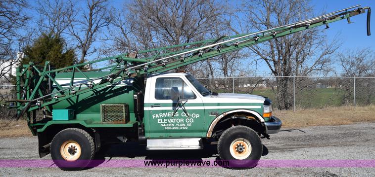 image for item K4995 1996 Ford F350 Loral applicator truck