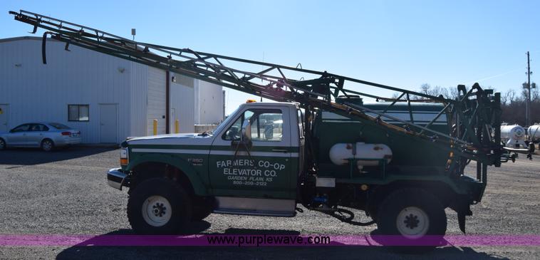 image for item K4995 1996 Ford F350 Loral applicator truck