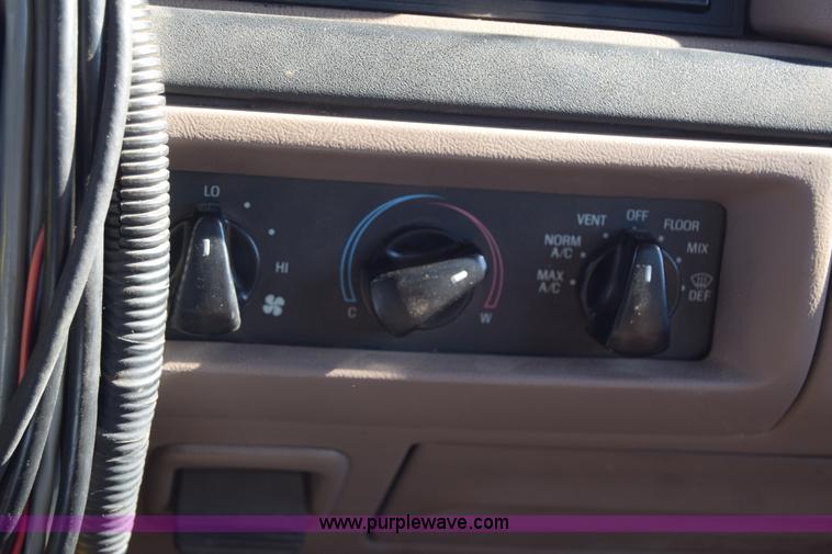 image for item K4995 1996 Ford F350 Loral applicator truck