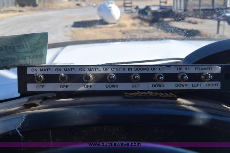 image for item K4995 1996 Ford F350 Loral applicator truck