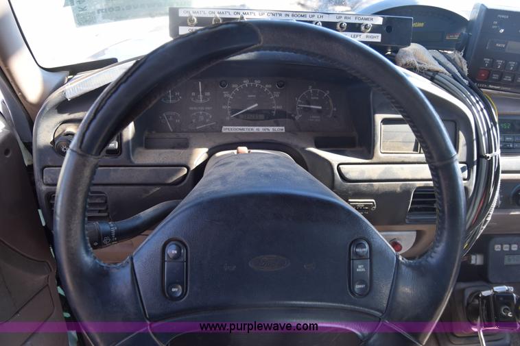 image for item K4995 1996 Ford F350 Loral applicator truck