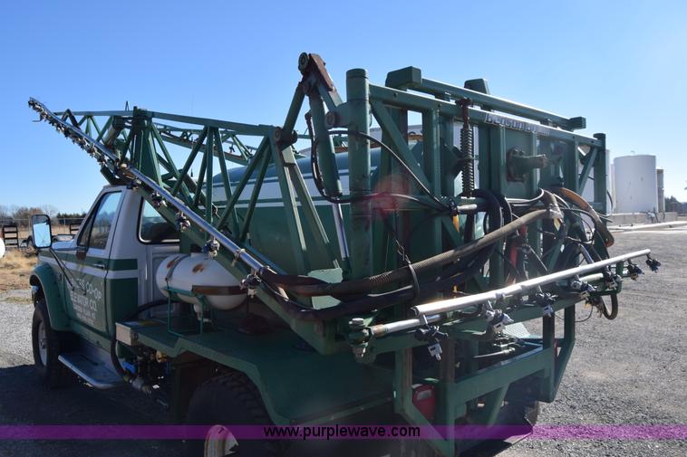 image for item K4995 1996 Ford F350 Loral applicator truck