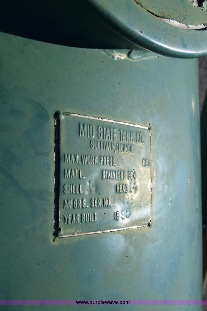 image for item K4995 1996 Ford F350 Loral applicator truck