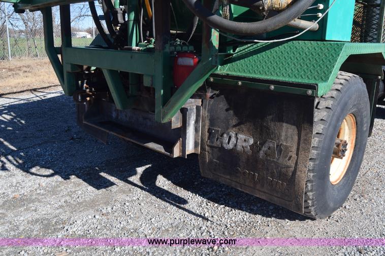 image for item K4995 1996 Ford F350 Loral applicator truck