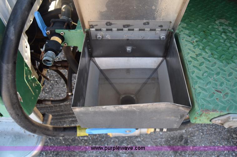 image for item K4995 1996 Ford F350 Loral applicator truck