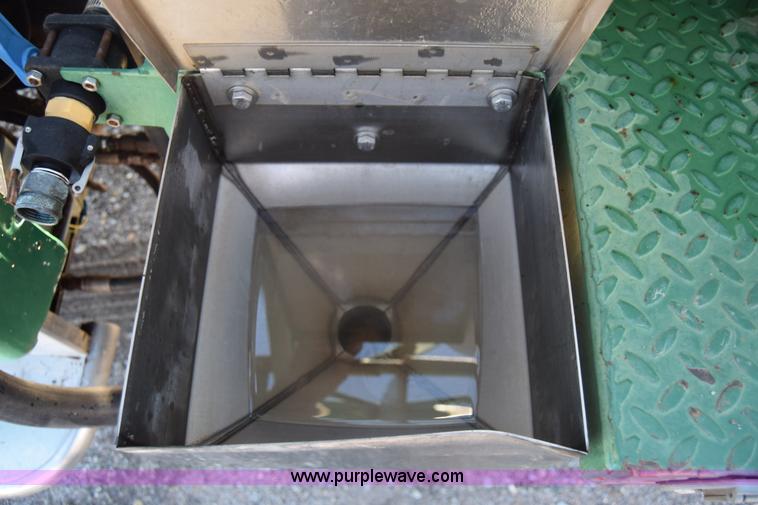 image for item K4995 1996 Ford F350 Loral applicator truck