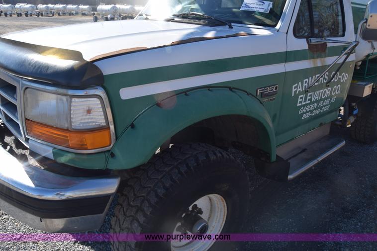 image for item K4995 1996 Ford F350 Loral applicator truck