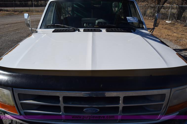 image for item K4995 1996 Ford F350 Loral applicator truck