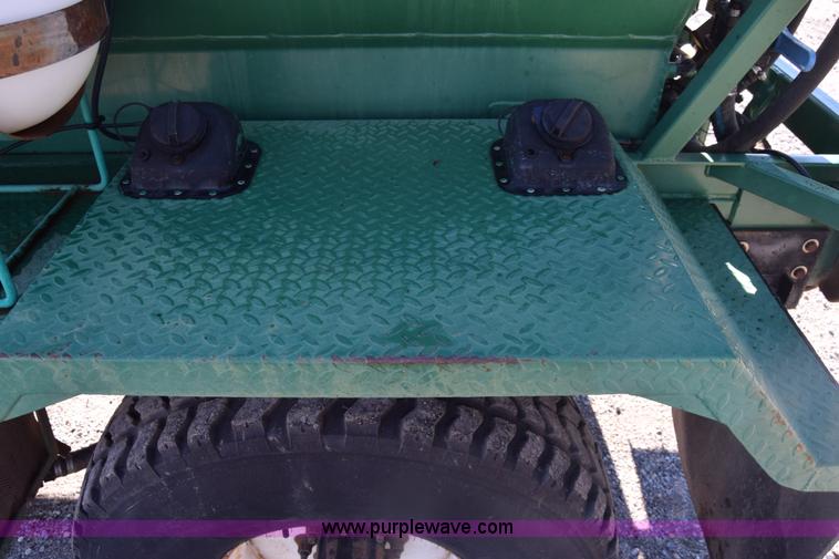 image for item K4995 1996 Ford F350 Loral applicator truck