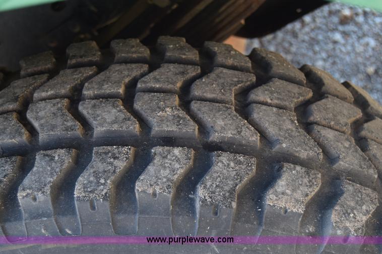 image for item K4995 1996 Ford F350 Loral applicator truck