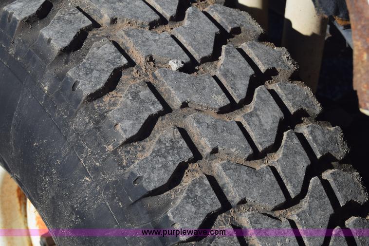 image for item K4995 1996 Ford F350 Loral applicator truck