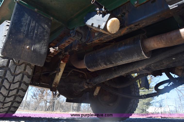 image for item K4995 1996 Ford F350 Loral applicator truck